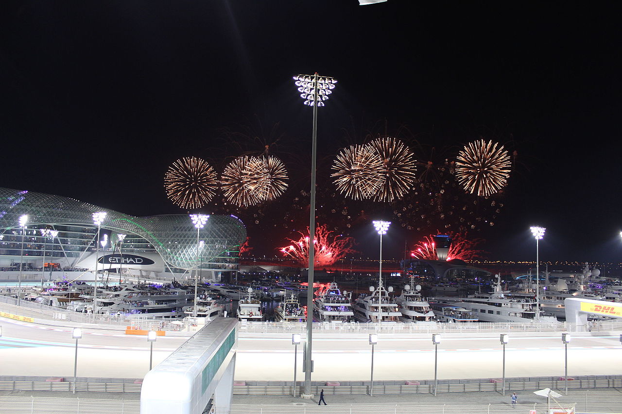 Foto do Circuito de Formula 1 de Abu Dhabi, Yas Marina - foto By Willo2173, Wikipaedia
