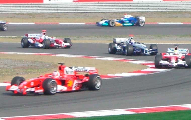 GP do China em 2004 - Foto by Adam Schorsch, Wikipaedia
